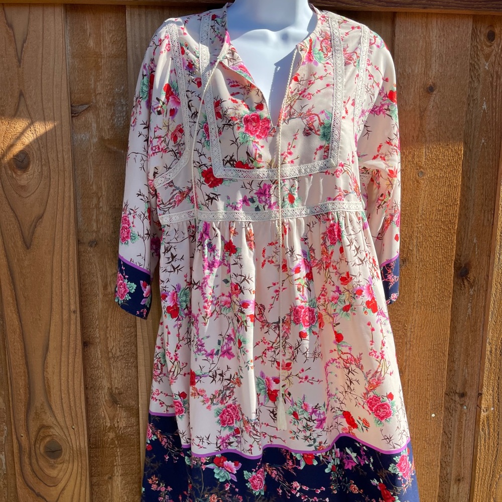 Beautiful floral Uncle Frank dress - great find!